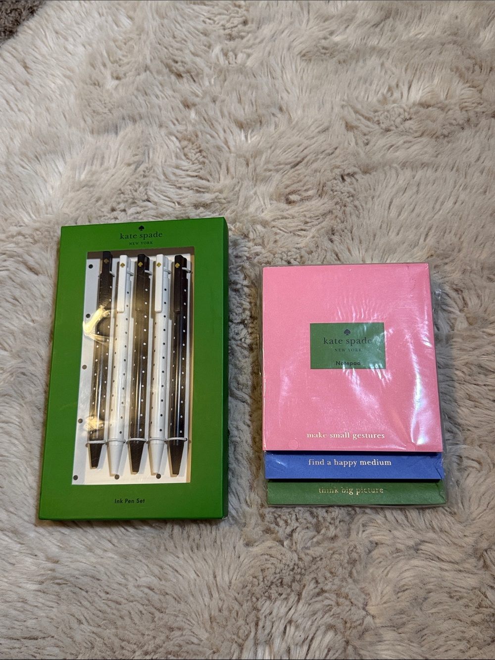 ✨Kate Spade Gestures Notepad with Black & White Polka Dot Pen Set Bundle✨ - Picture 7 of 8